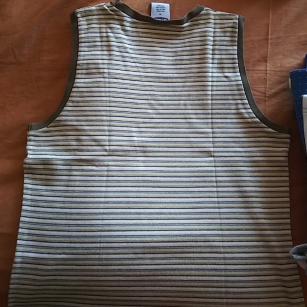 Tank top - Picture 2 of 2